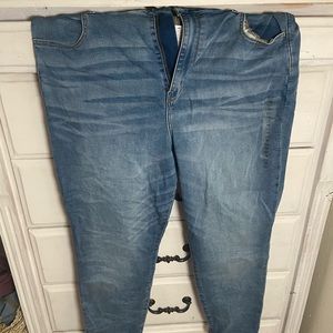 AE Curvy Jeans